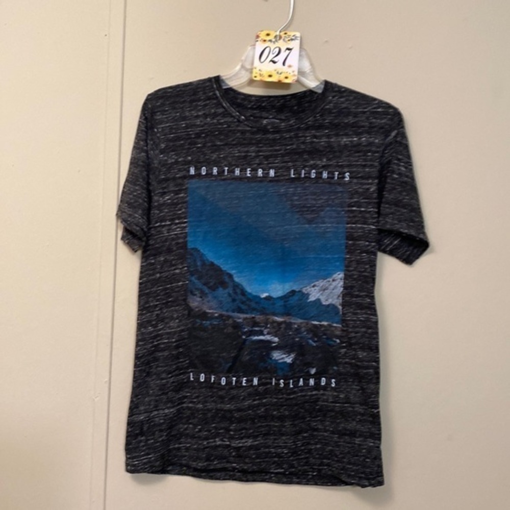 Capsule size large like new no flaws